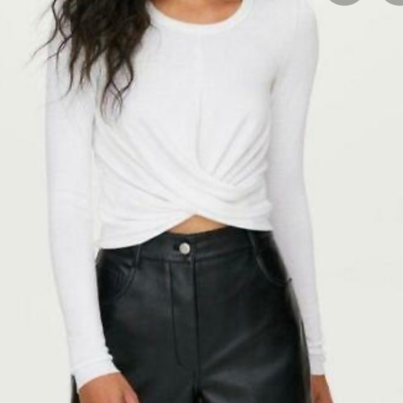 White Aritzia Wilfred Free Ortiz Long Sleeve. Size XXS - Picture 1 of 3
